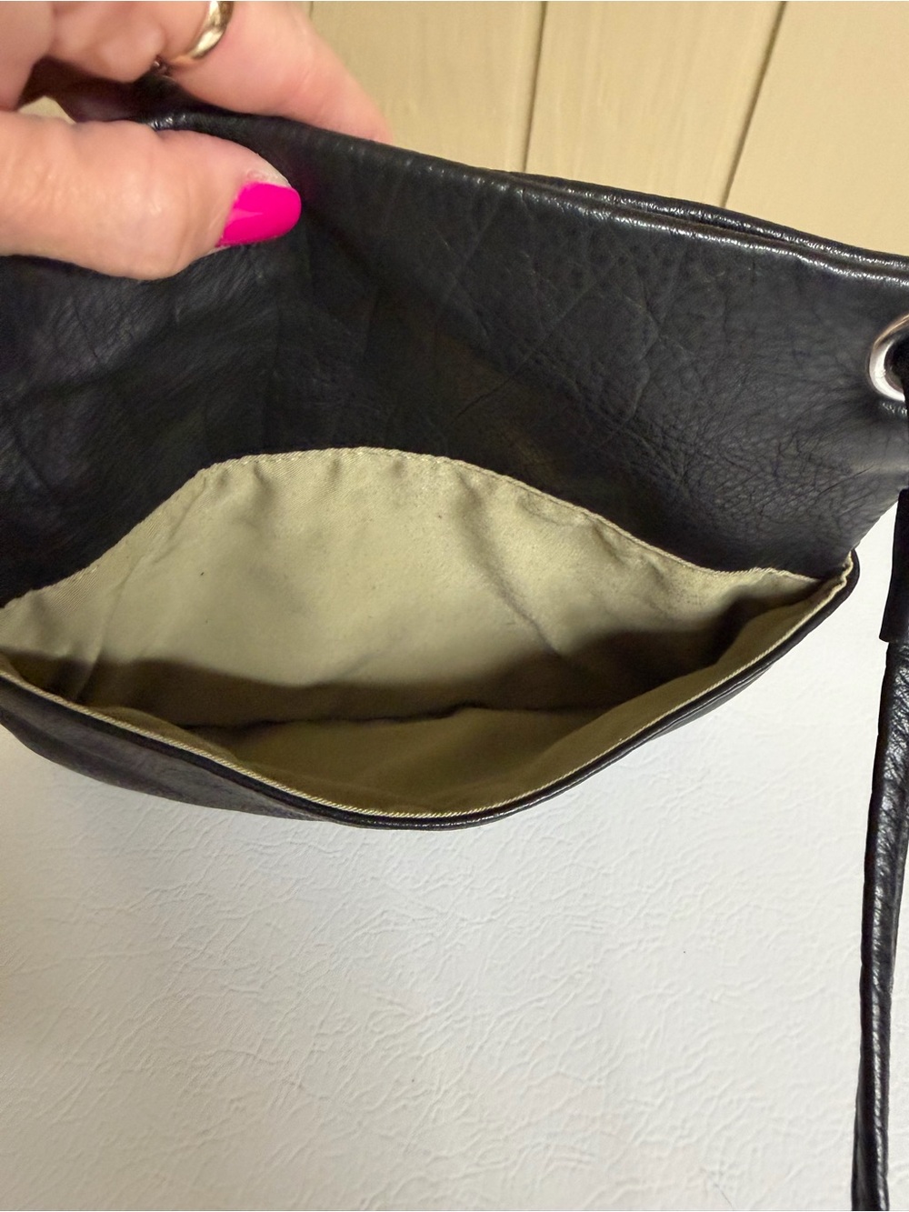 Black Genuine Leather Crossbody Bag with Grommet Detail - Picture 4 of 8